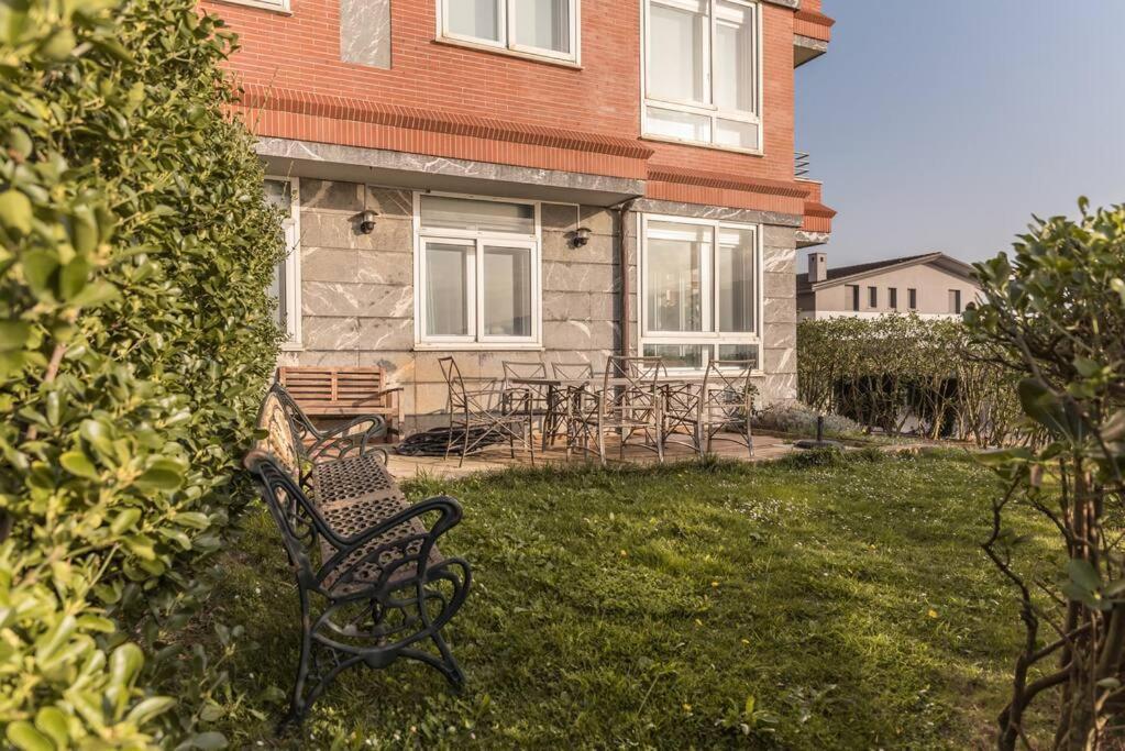 Flat With 160 M Of Garden, Sea Views Bilbao-Getxo Apartment Екстериор снимка
